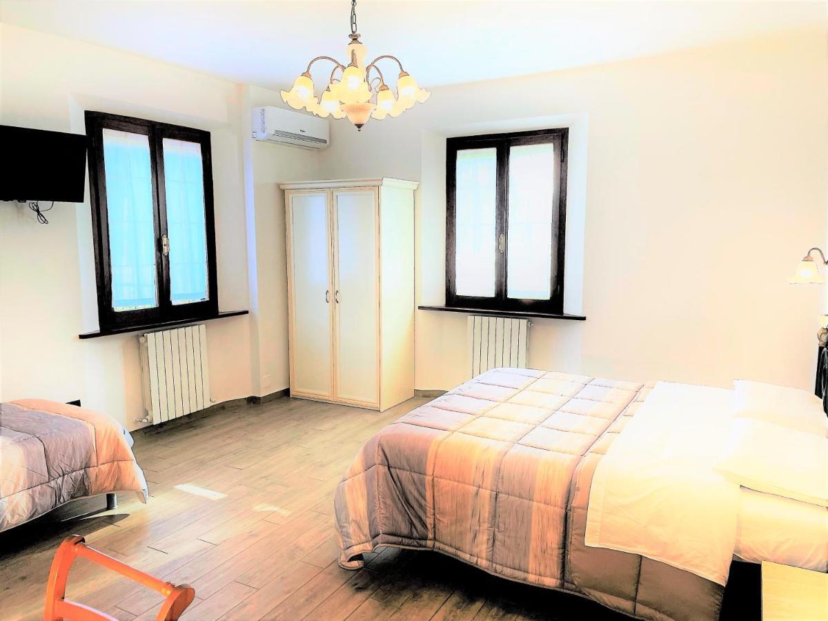 B&B Villa Incrocca Cerreto dʼEsi Extérieur photo